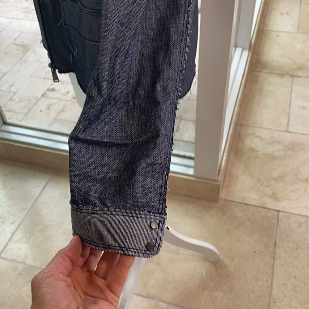 Tahari Light Denim Zip-Up Jacket - Picture 6 of 7